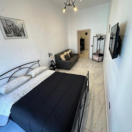 Residenza Marvin De Curtis Apartment เนเปิลส์ ภายนอก รูปภาพ