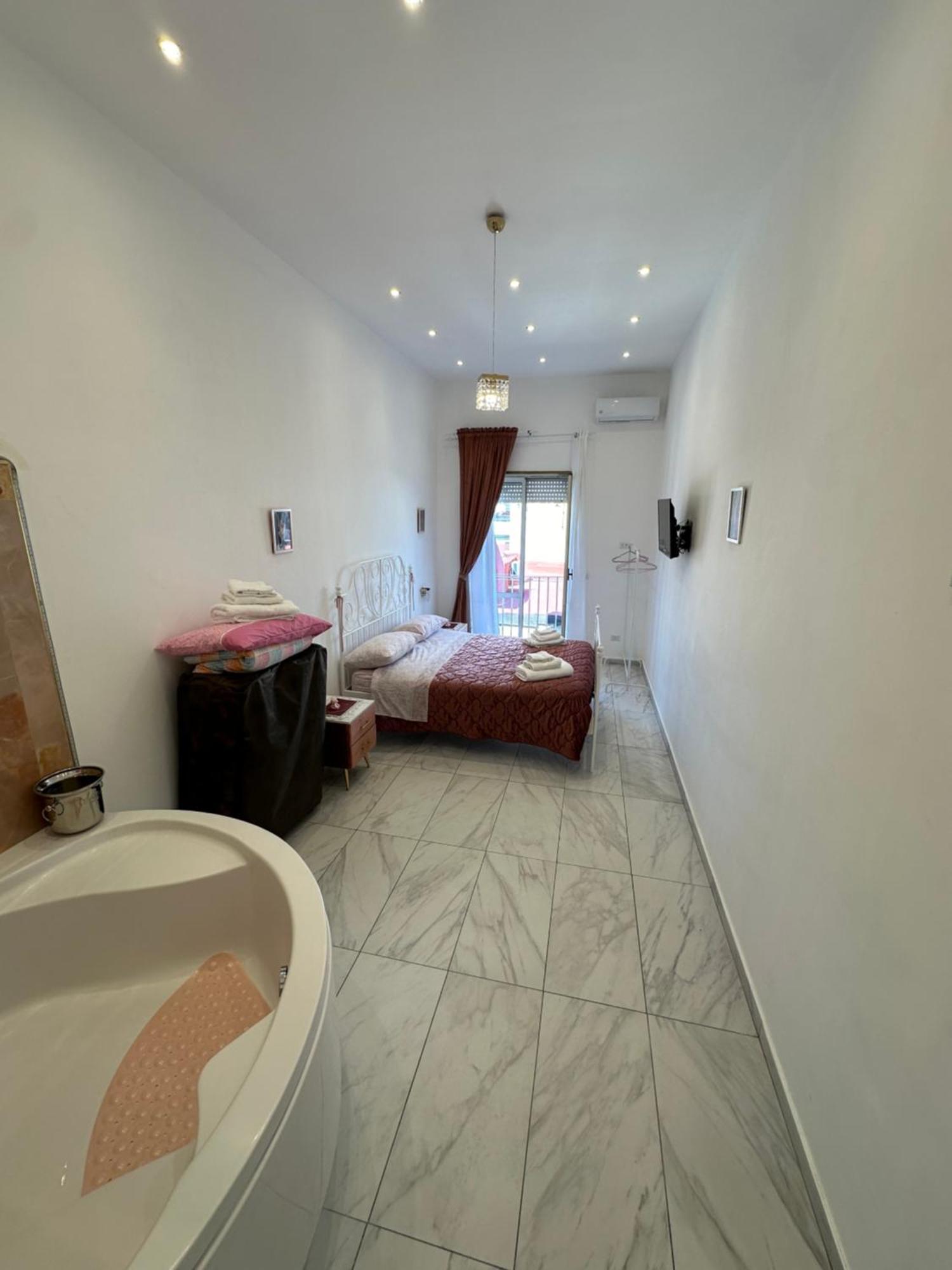 Residenza Marvin De Curtis Apartment เนเปิลส์ ภายนอก รูปภาพ
